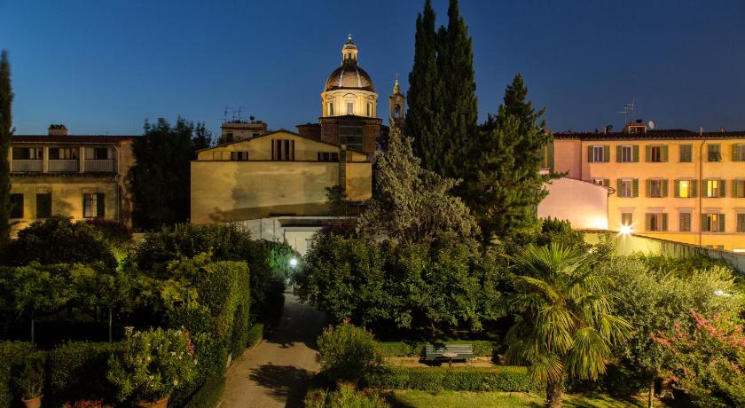 Casa Santo Nome di Gesu
