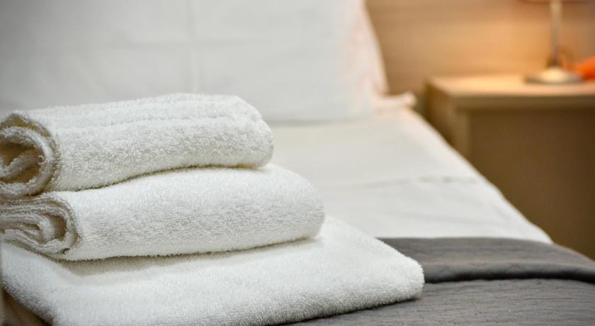 Image of Single Room 6