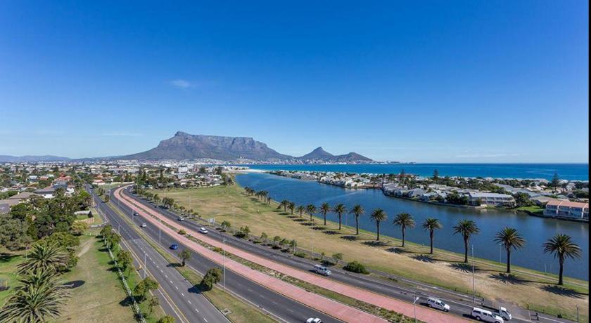 Milnerton Oak Lodge - main image