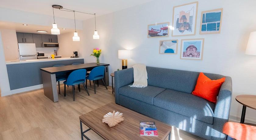 Image of Two-Bedroom Deluxe Apartment with Balcony 4