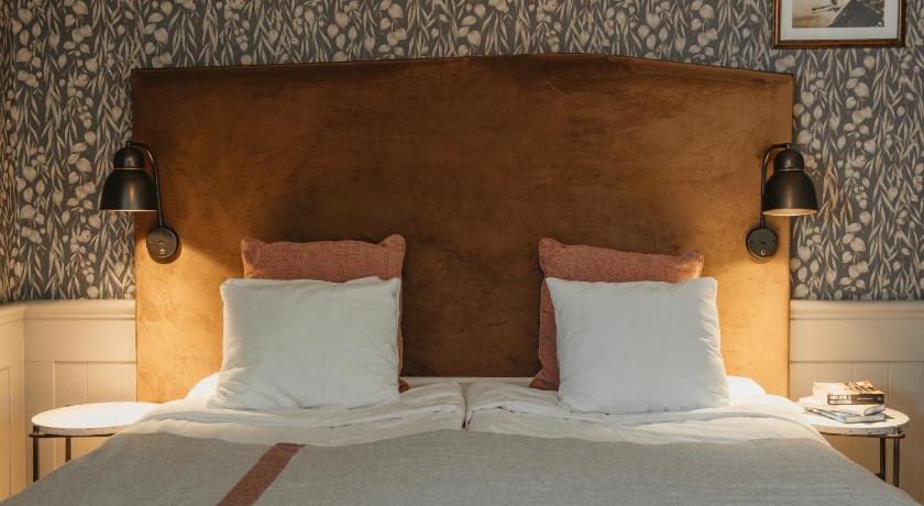 Image of Standard 13