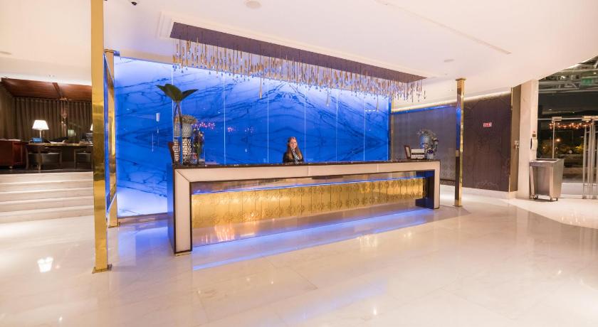 リスボン Intercontinental Lisbon By IHG 5つ星 ホテル プール