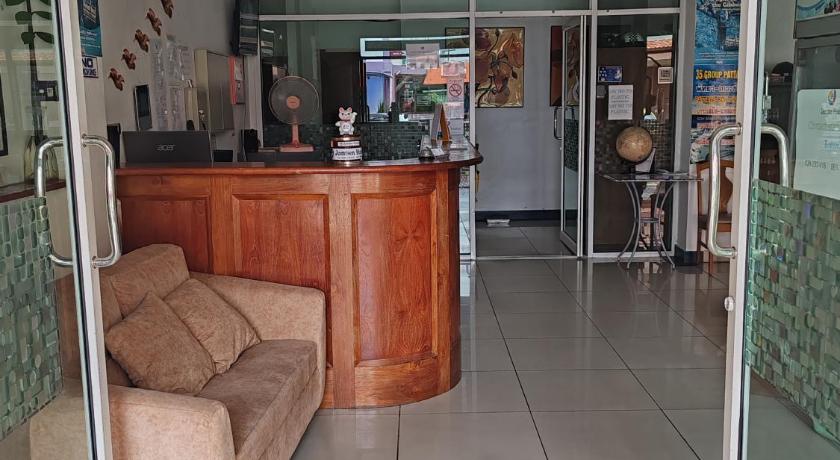 パタヤ Jomtien Hostel 1つ星 ホテル プール