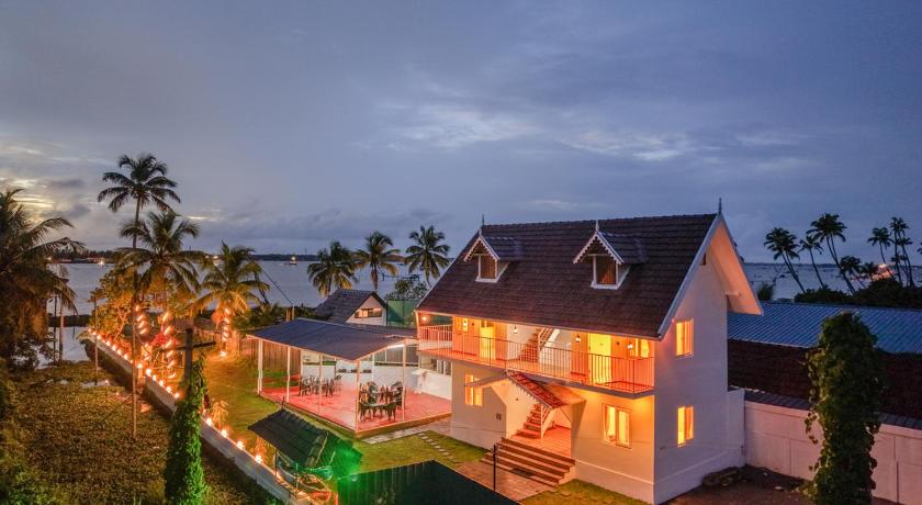 Celestiah Lakeshore Kochi by VOYE HOMES - image 9