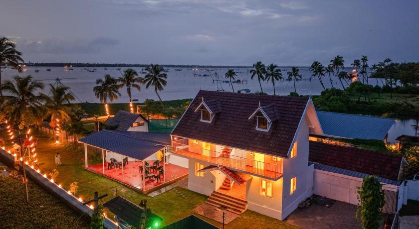 Celestiah Lakeshore Kochi by VOYE HOMES - image 5