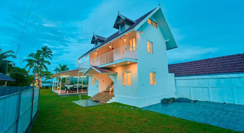 Celestiah Lakeshore Kochi by VOYE HOMES - image 8