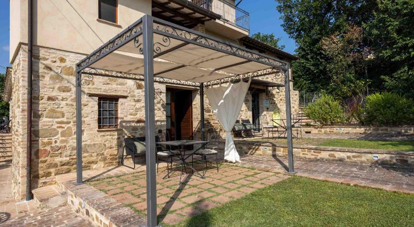 阿西西 Agriturismo La Palazzetta di Assisi 4星级 民宿 泳池