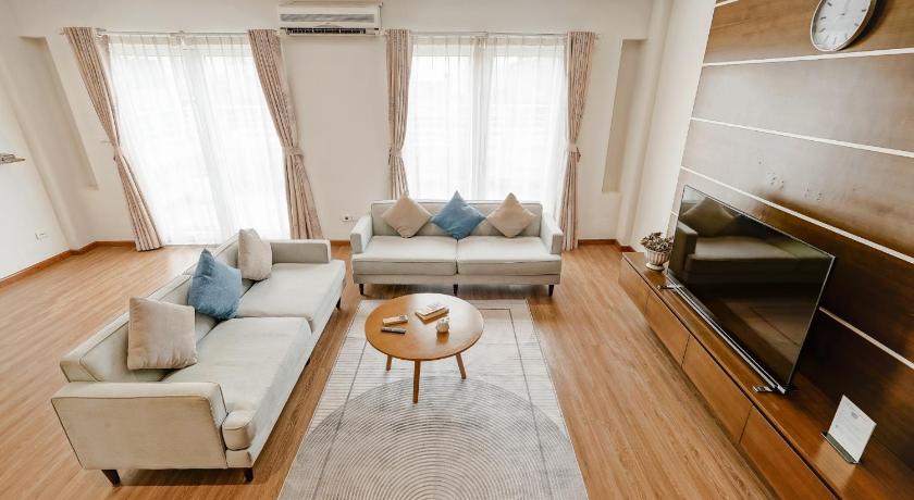 Image of Three-Bedroom Apartment 10