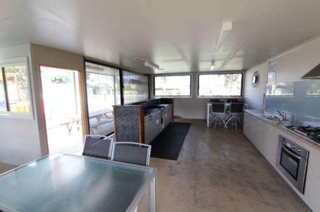 Great Ocean Road - Apollo Bay Apollo Bay Holiday Park 4-Star Guesthouse view