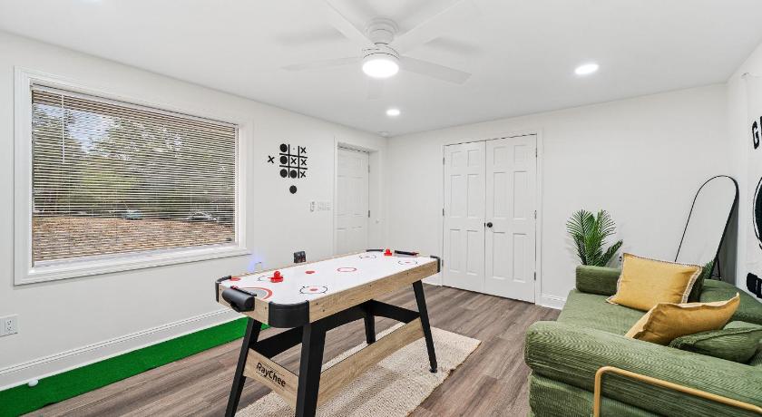 애선스 (GA) Game Day Ready! 2 King Beds Near UGA & DT 4성급 싱글룸 레스토랑