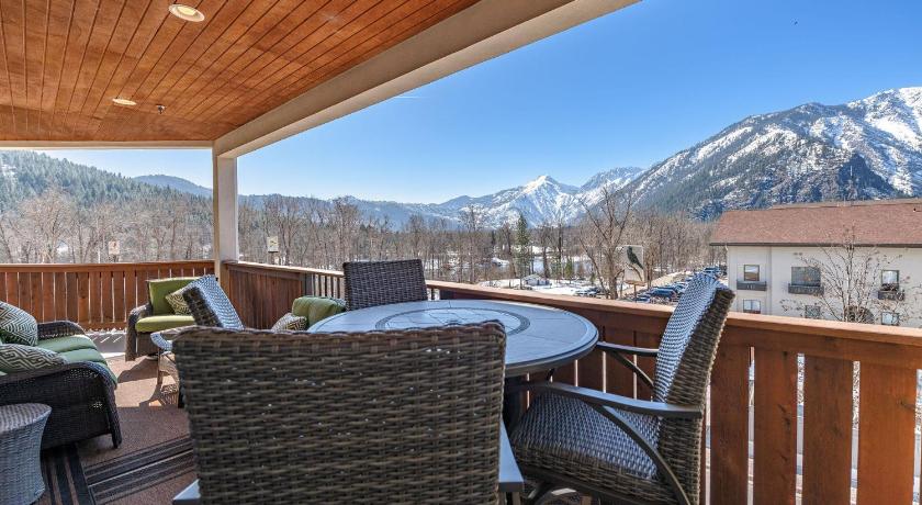 레번워스 (WA) Luxury One Bedroom Condo - Downtown Leavenworth 4성급 숙소 레스토랑