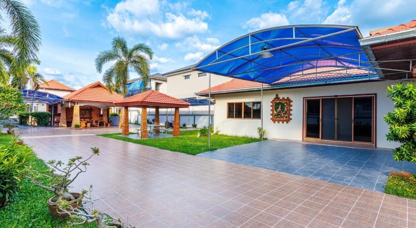 D Pool Villa Pattaya - image 5