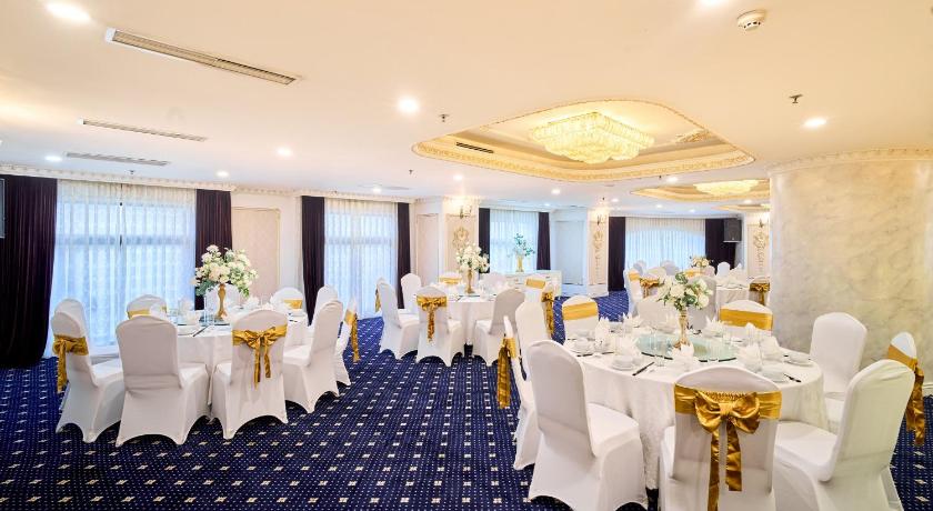 ハノイ Super Candle Hotel 4つ星 ホテル プール