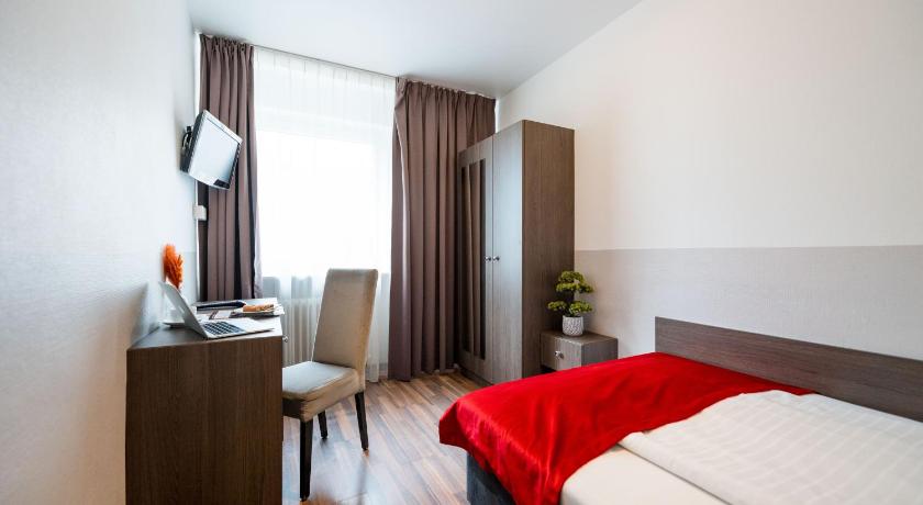 Image of Single Room 1