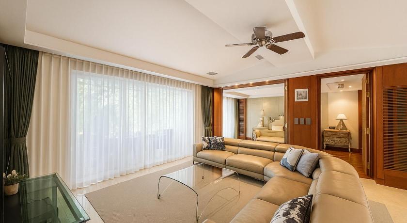 제주 씨에스 호텔 (The Seaes Hotel & Resort) 5성급 호텔 외관