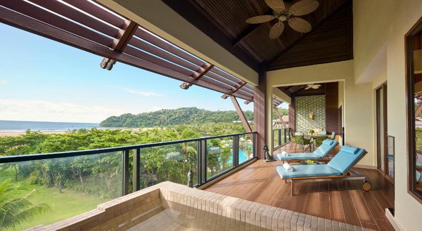 Image of Ocean Wing Executive Suite 1