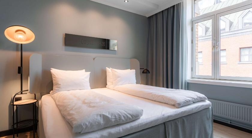 Image of Master Suite 3