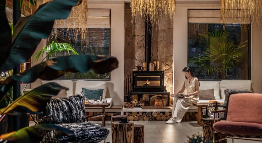 37 Courtyard - Jade Dragon Snow Mountain Panoramic Intangible Cultural Heritage Art B&B - Baisha Anc - image 3