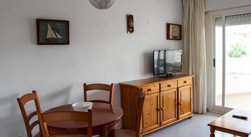 Image of One-Bedroom Apartment (3 Adults) without air conditioning 3