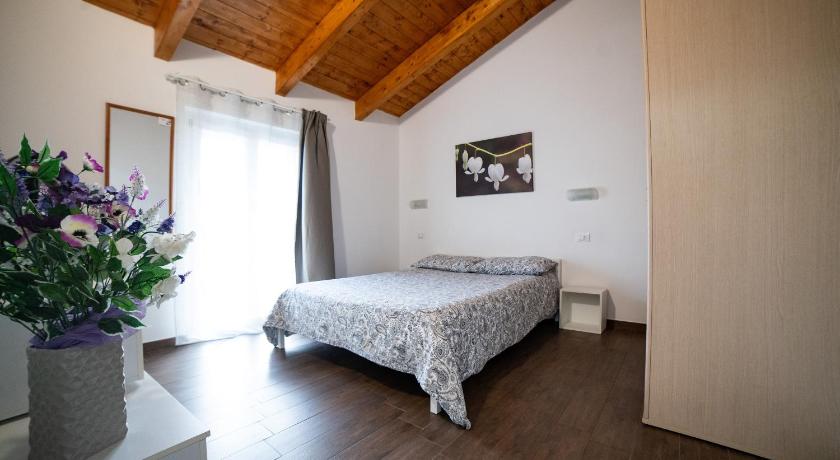 Dicentra Guest House