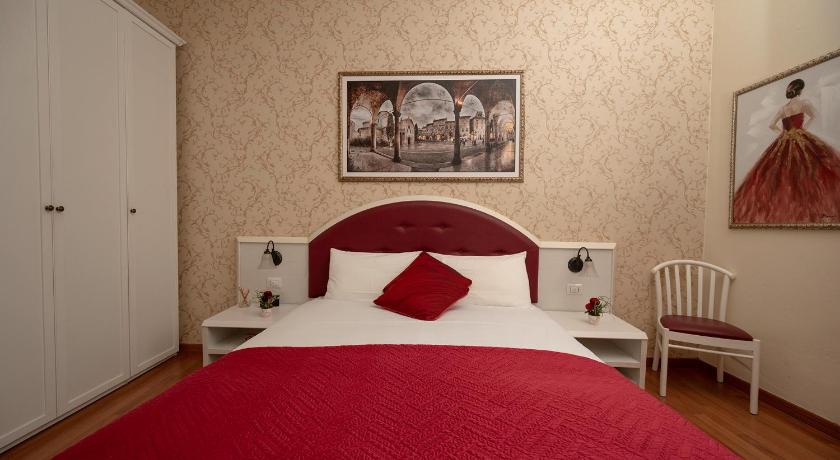 Image of Junior Suite with Terrace 3