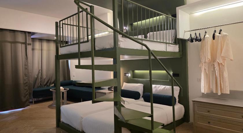 Image of Family Suite 9