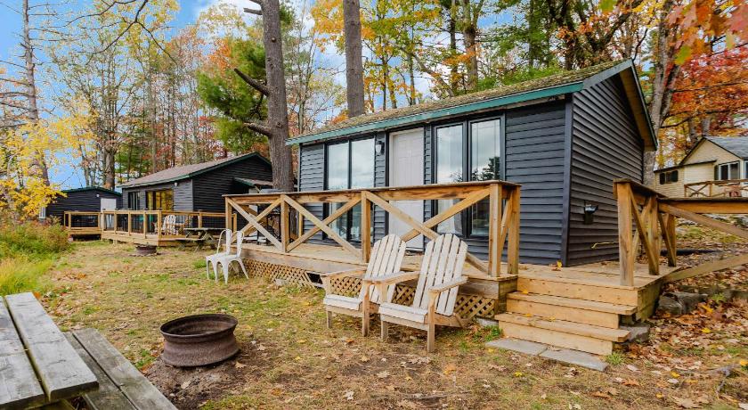 Studio Cottage #9 - Virginia Pine