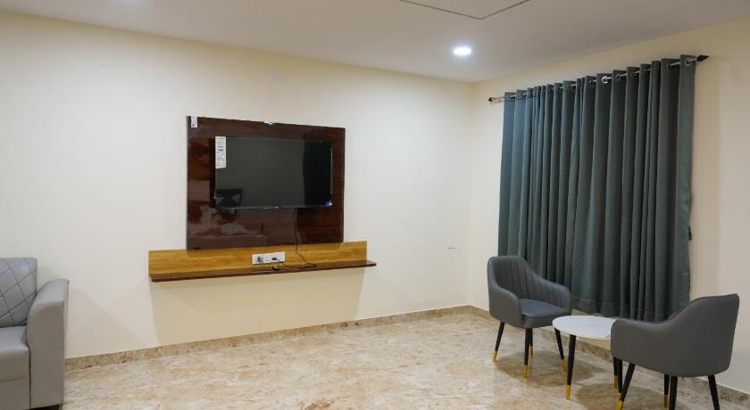 Madhura Luxury Hotel Gachibowli near Hitech City - image 8