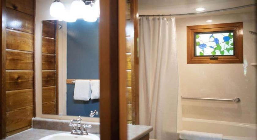 먼즈 파크 (AZ) Rustic Cabin for 2 in Oak Creek Cabin Sycamore 3성급 숙소 스위트룸