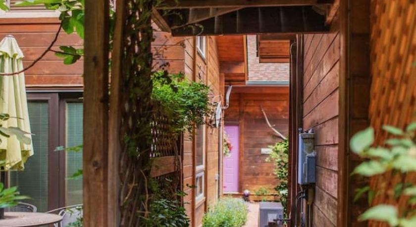 먼즈 파크 (AZ) Rustic Cabin for 2 in Oak Creek Cabin Sycamore 3성급 숙소 외관