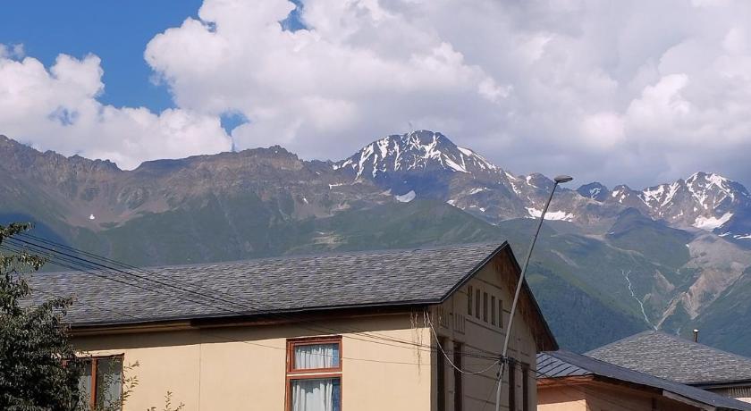 Eka&Nino GuestHouse