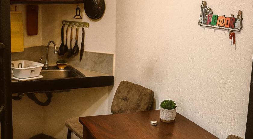 Puerto Viejo de Talamanca Villa Salvador - New Private Suite & Kitchen walk to Playa Chiquita 3-Star Single Room lobby