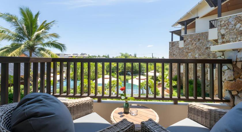 Image of Deluxe Pool View Double or Twin Room 9