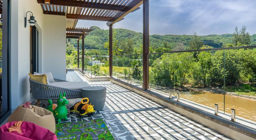 Image of Three Bedroom Apartment With Nature View 11