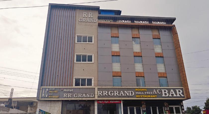 RR Grand Inn - image 20