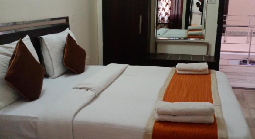 Hotel Aditya Inn - image 11