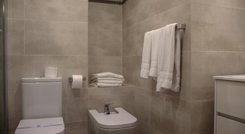 Image of Two-Bedroom Apartment Silver 2