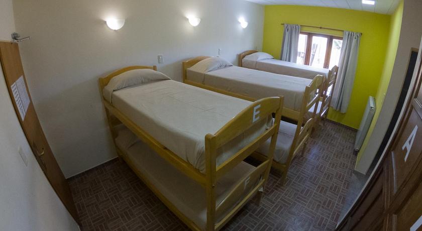 6베드 도미토리룸 내 싱글침대 (Single Bed in 6-Bed Dormitory Room) 이미지 0