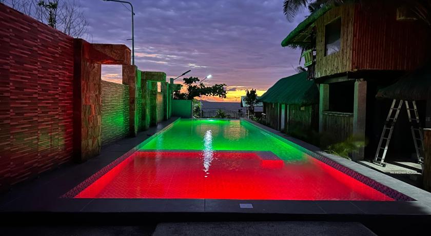 Beachfront Native house with pool