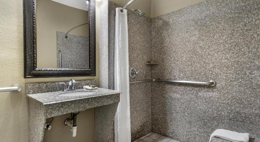 Image of King Room - Disability Access 2
