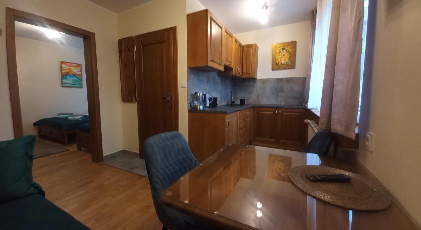 APARTAMENTY i POKOJE "PASJA" - 2 minuty do plazy