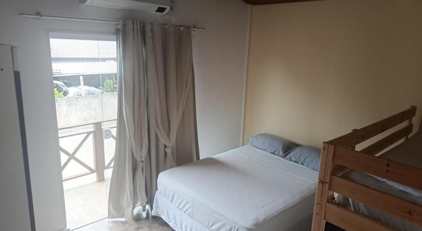 Image of Apartment with Mountain View 0