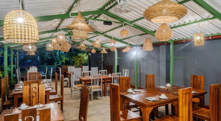 Villa Red Lobster - image 8