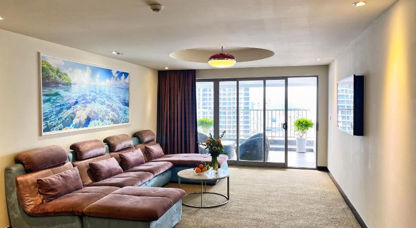 Image of Grand Two Bedroom Suite City with Balcony 1