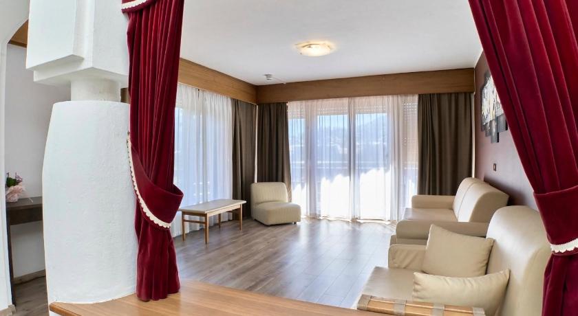 Pozza di Fassa Hotel Trento 3-Star Hotel restaurant