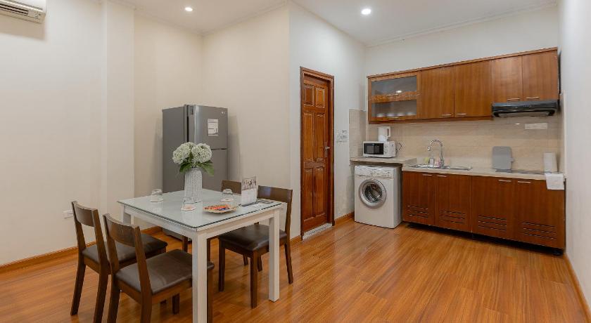 Image of Apartment with Balcony 8