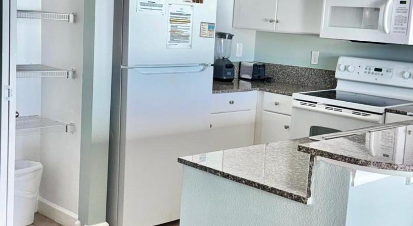 Image of Two-Bedroom Apartment with Gulf View 17