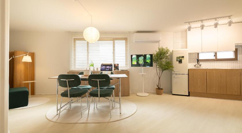 Seoul 6 min from Daeheung Station 3-Star Accommodation restaurant