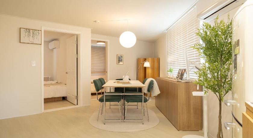 Seoul 6 min from Daeheung Station 3-Star Accommodation lobby