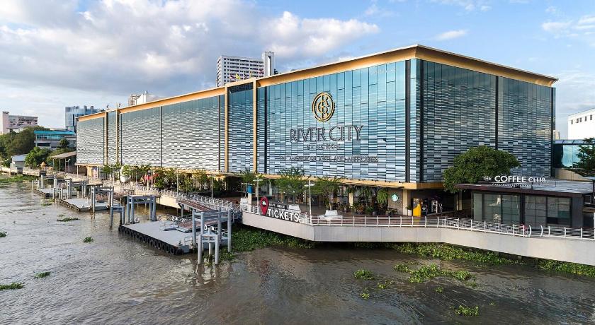 Blu Dock Restel Bangkok - image 6